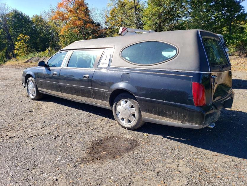 Salvage 2003 Cadillac Commercial Hearse