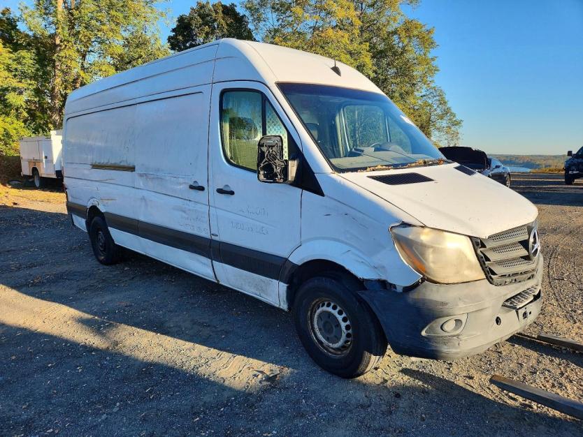 Salvage 2016 Mercedes Benz Sprinter 