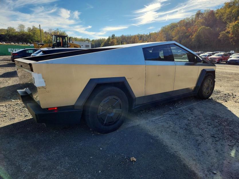 Salvage 2024 Tesla Cybertruck 