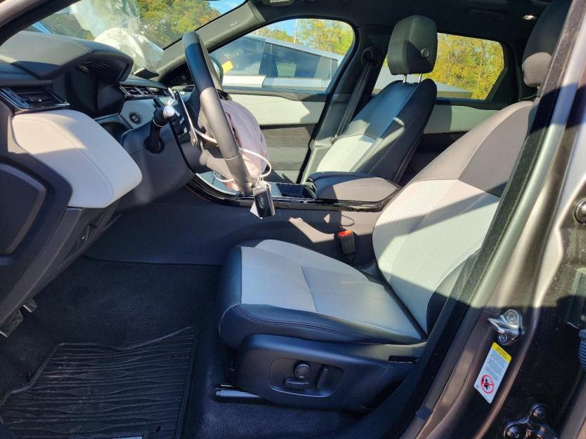 Salvage 2026 Land Rover Velar Dynamic Se