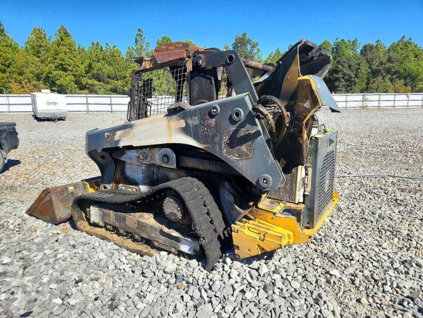 Salvage 2025 John Deere Skid Steer 333p