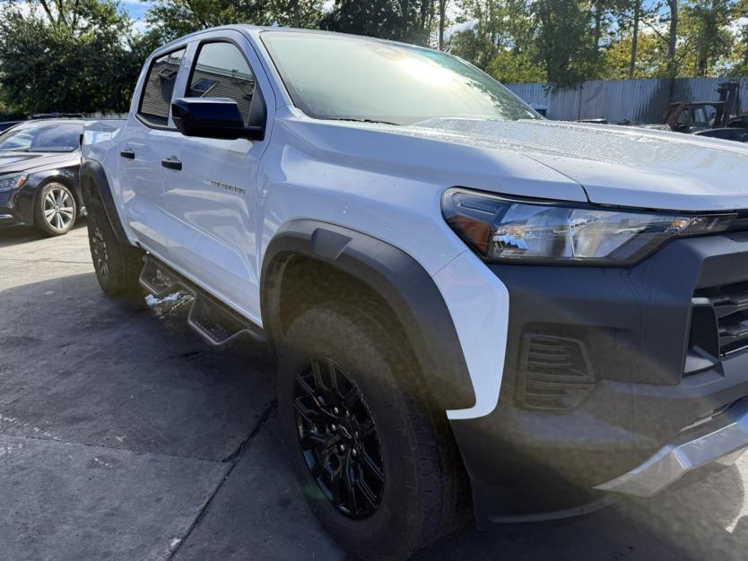Salvage 2026 Chevrolet Colorado 