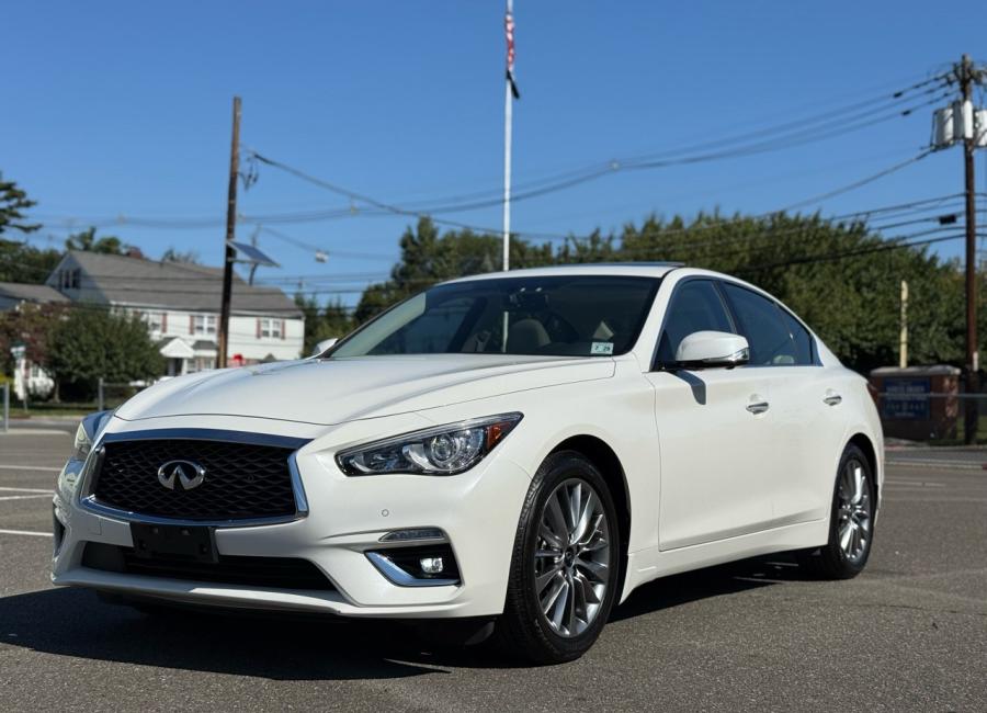 Salvage 2024 Infiniti Q50 3.0t Luxe Awd in White