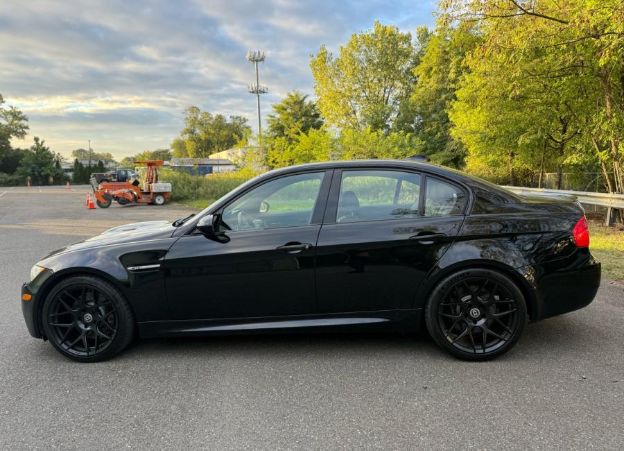 Salvage 2009 Bmw M3  in Black