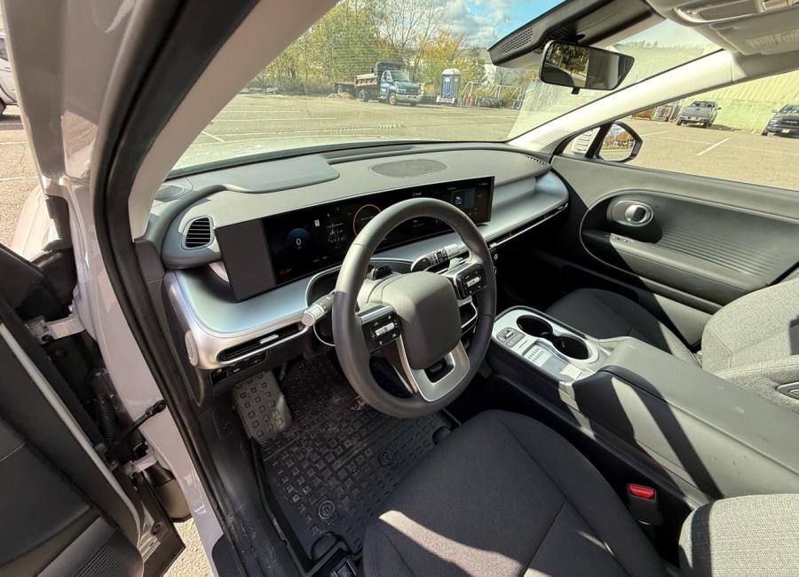 Salvage 2026 Hyundai Ioniq 9 Se Awd in Gray
