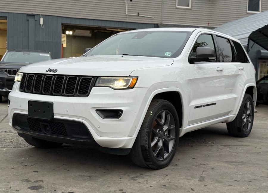 Salvage 2021 Jeep Grand Cherokee Limited in White