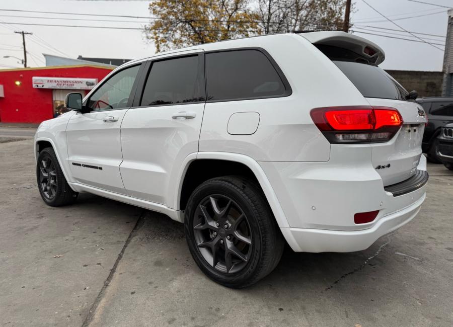 Salvage 2021 Jeep Grand Cherokee Limited in White