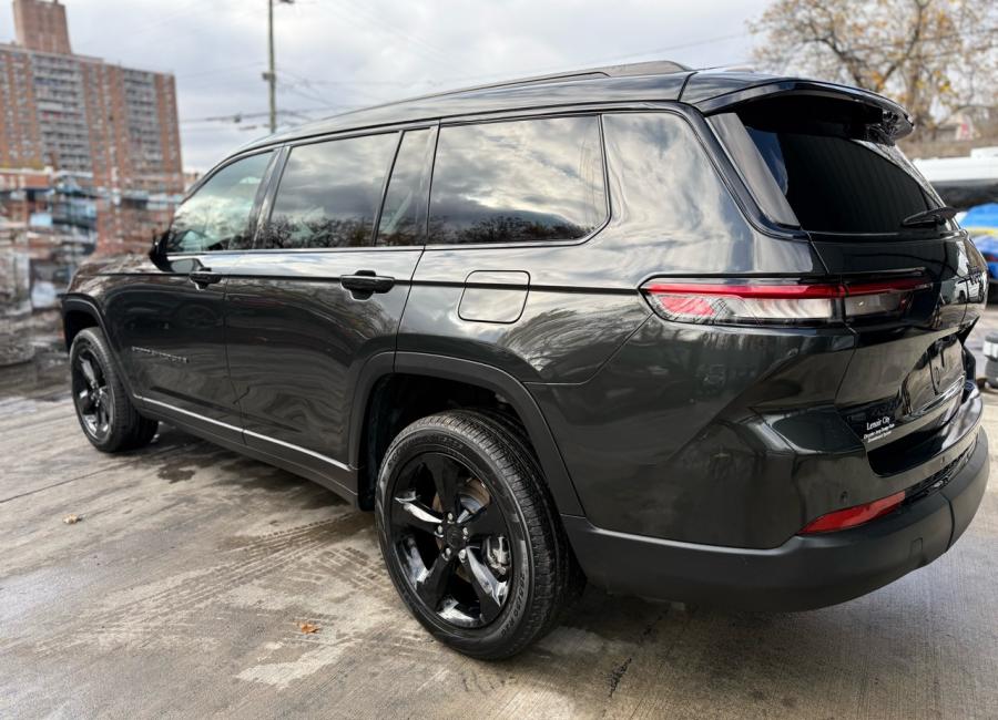Salvage 2023 Jeep Grand Cherokee L Limited in Green