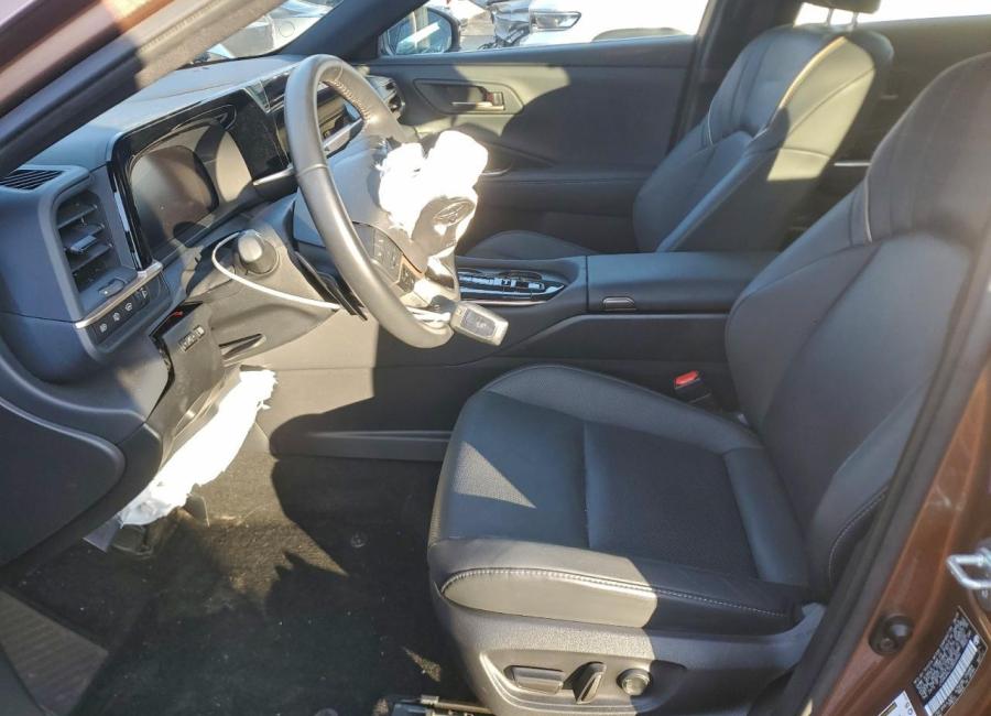 Salvage 2025 Toyota Crown Signia Xle in Brown