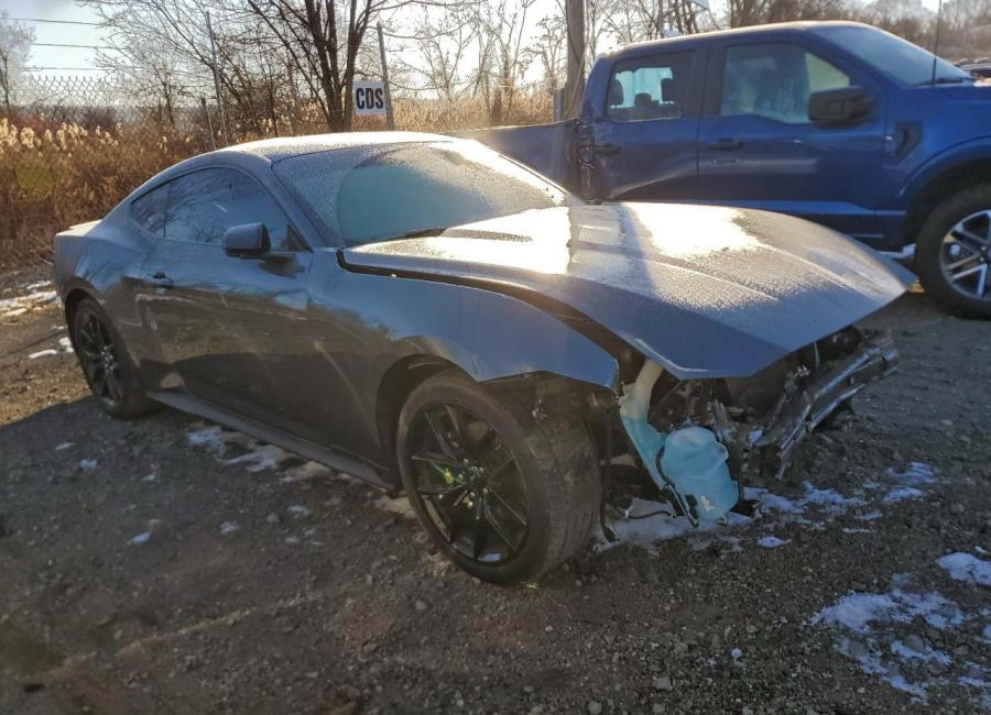 Salvage 2024 Ford Mustang  in Gray