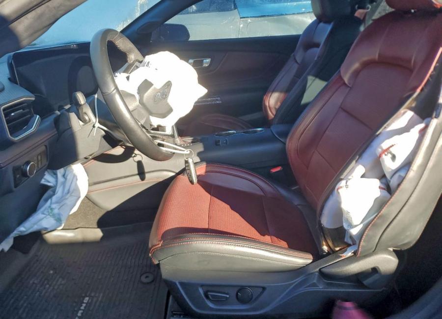 Salvage 2024 Ford Mustang  in Gray