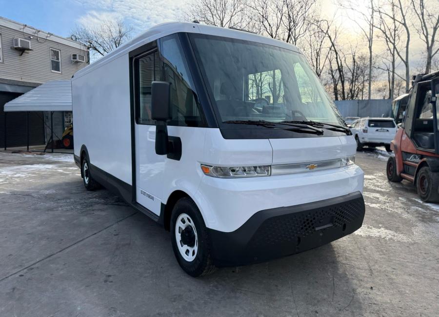 Salvage 2025 Chevrolet Brightdrop 600 in White