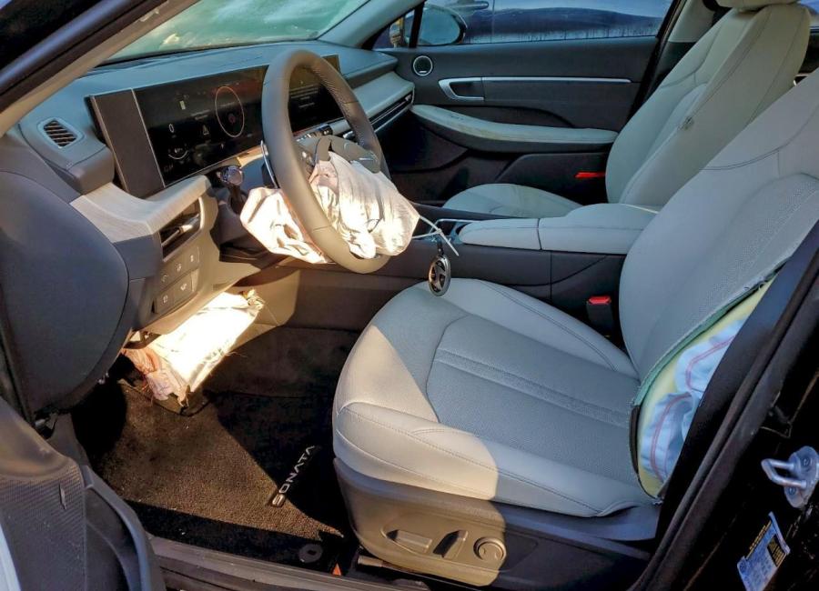 Salvage 2025 Hyundai Sonata Hybrid in Black