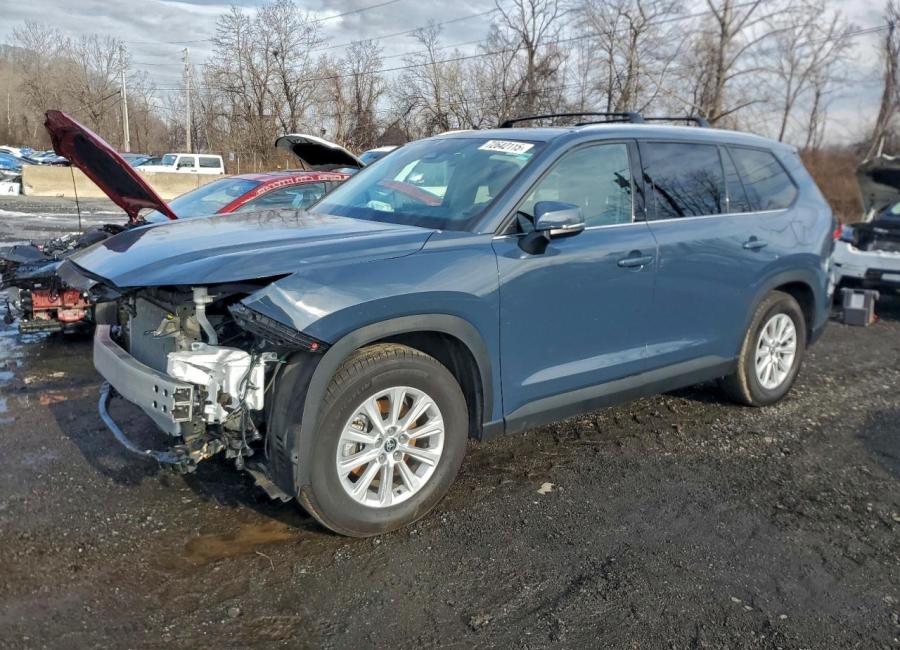 Salvage 2024 Toyota Grand Highlander Xle in Blue