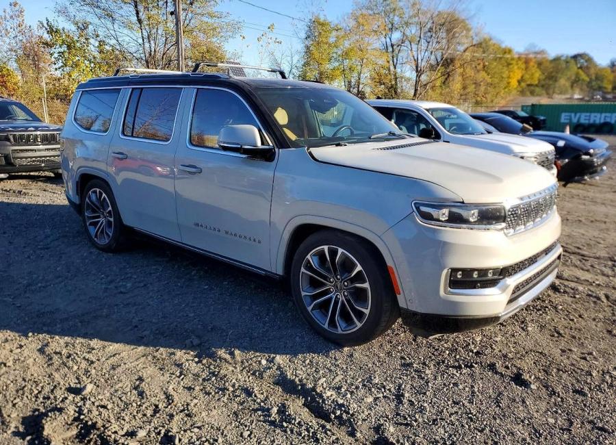 Salvage 2022 Jeep Grand Wagoneer Series Iii in White