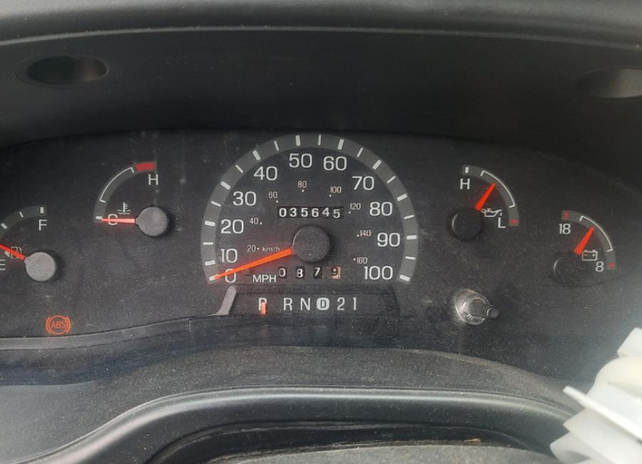 Salvage 2000 Ford Econoline 250 in Blue