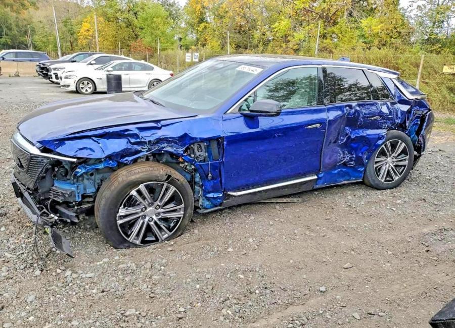 Salvage 2024 Cadillac Lyriq Luxury in Blue