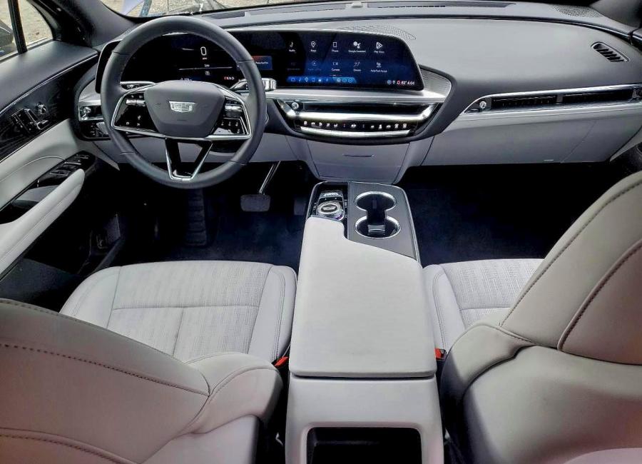 Salvage 2024 Cadillac Lyriq Luxury in Blue