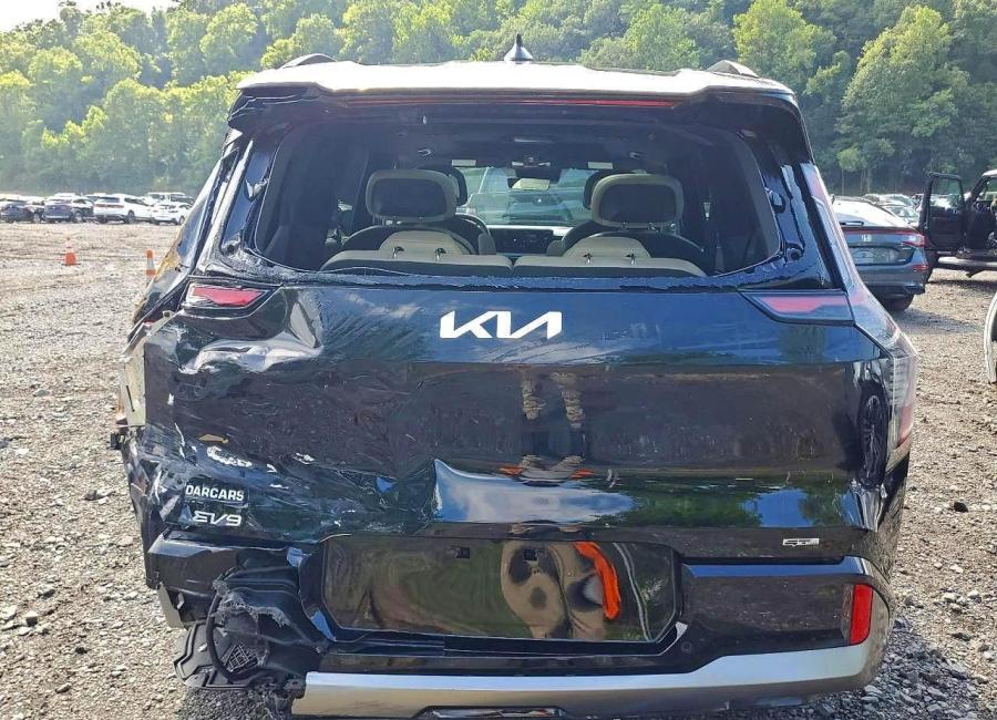 Salvage 2024 Kia Ev9 Gt Line in Black
