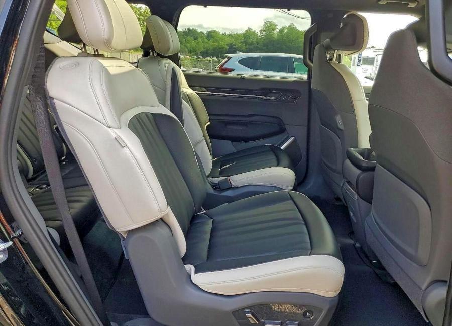 Salvage 2024 Kia Ev9 Gt Line in Black
