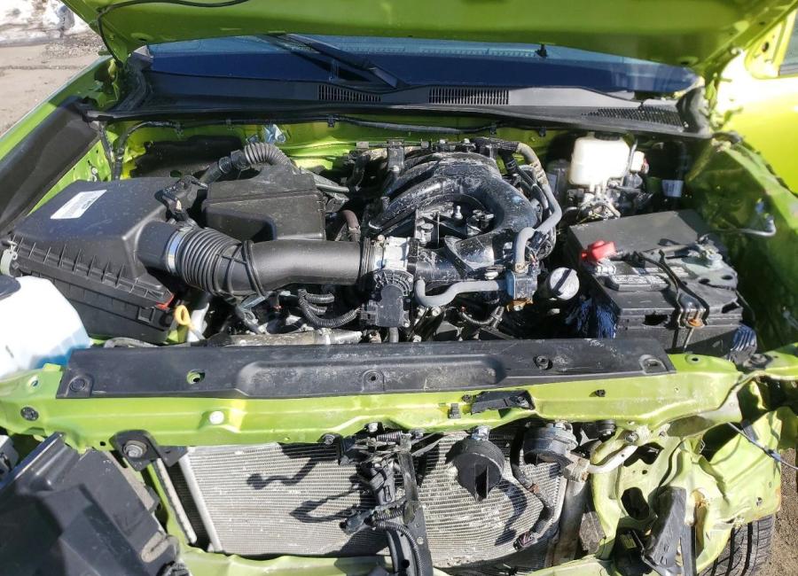 Salvage 2022 Toyota Tacoma Trd Pro in Green