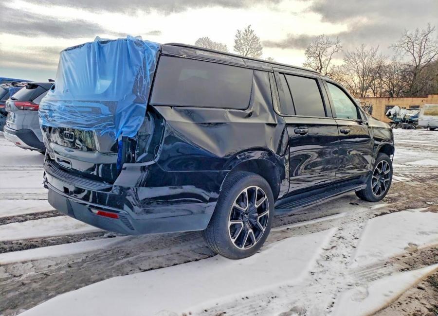 Salvage 2023 Chevrolet Suburban Rst in Black