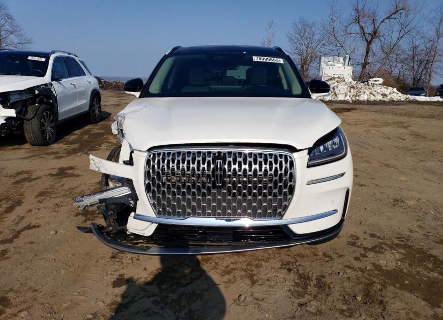 Salvage 2025 Lincoln Corsair Premiere in White
