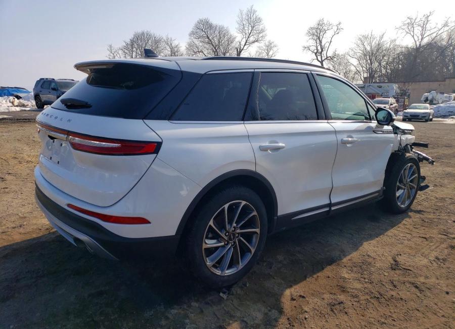 Salvage 2025 Lincoln Corsair Premiere in White