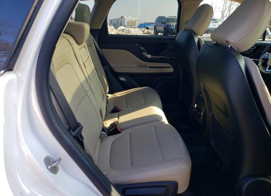 Salvage 2025 Lincoln Corsair Premiere in White