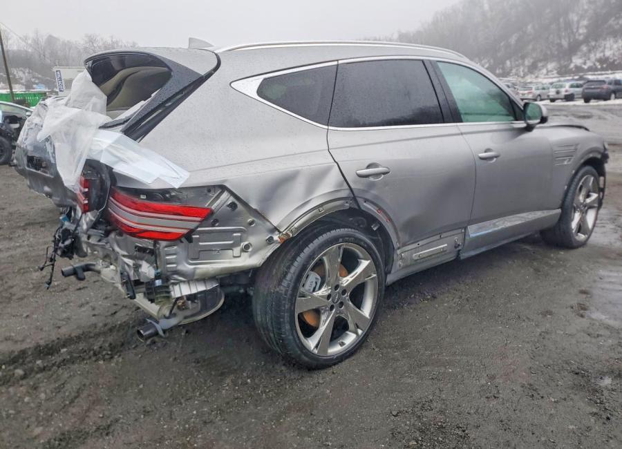 Salvage 2023 Genesis Gv80  in Gray