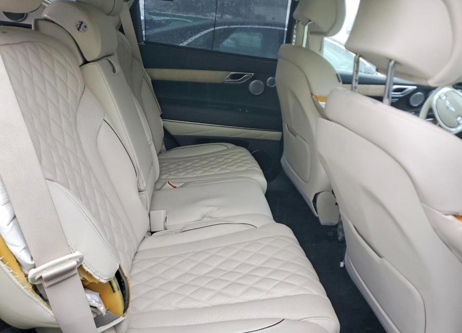 Salvage 2023 Genesis Gv80  in Gray