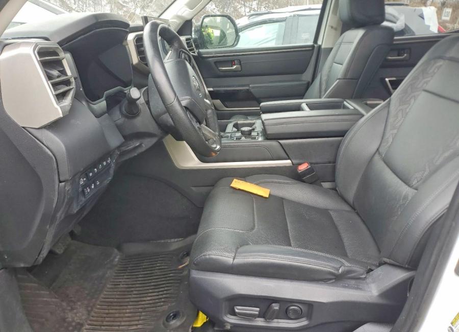 Salvage 2024 Toyota Tundra Limited in White