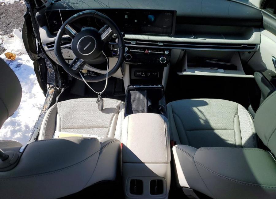 Salvage 2025 Hyundai Tucson Hybrid Limited in Gray