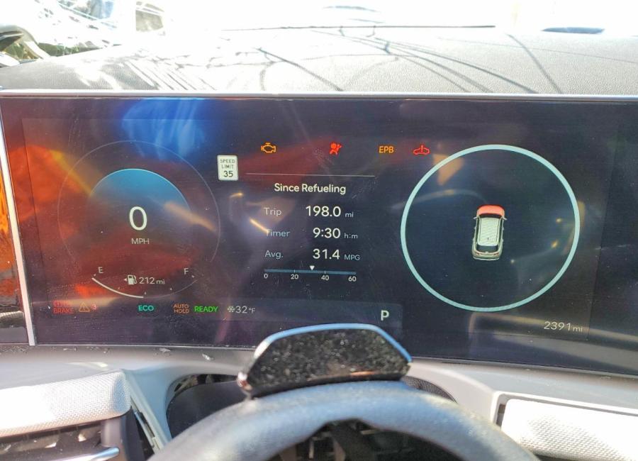 Salvage 2025 Hyundai Tucson Hybrid Limited in Gray