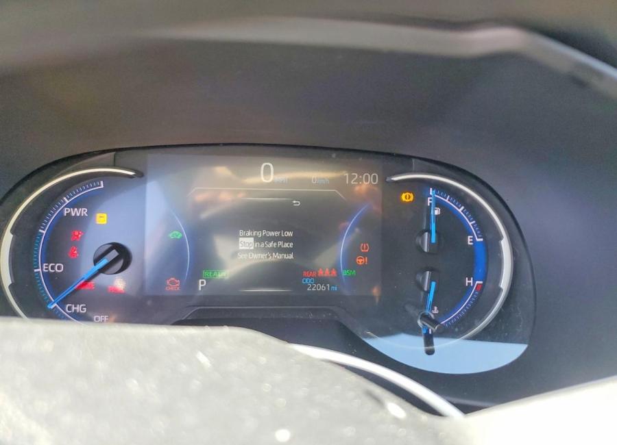 Salvage 2024 Toyota Rav4 Hybrid Le in Black