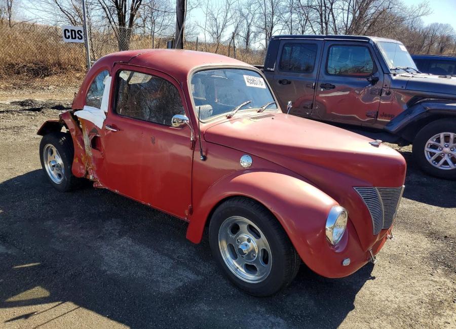 Salvage 1969 Volkswagen Beetle  in Red