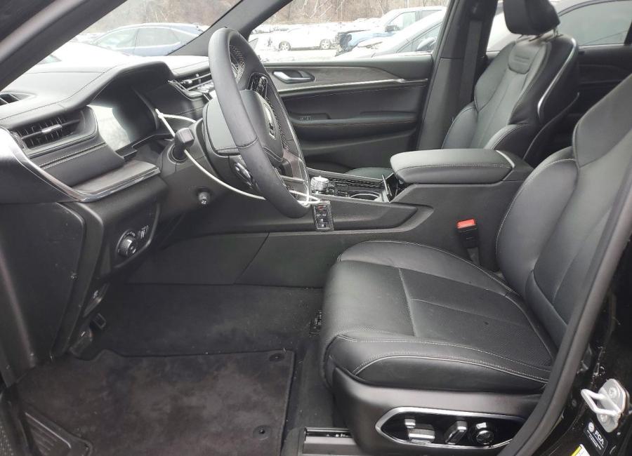 Salvage 2025 Jeep Grand Cherokee Overland in Black