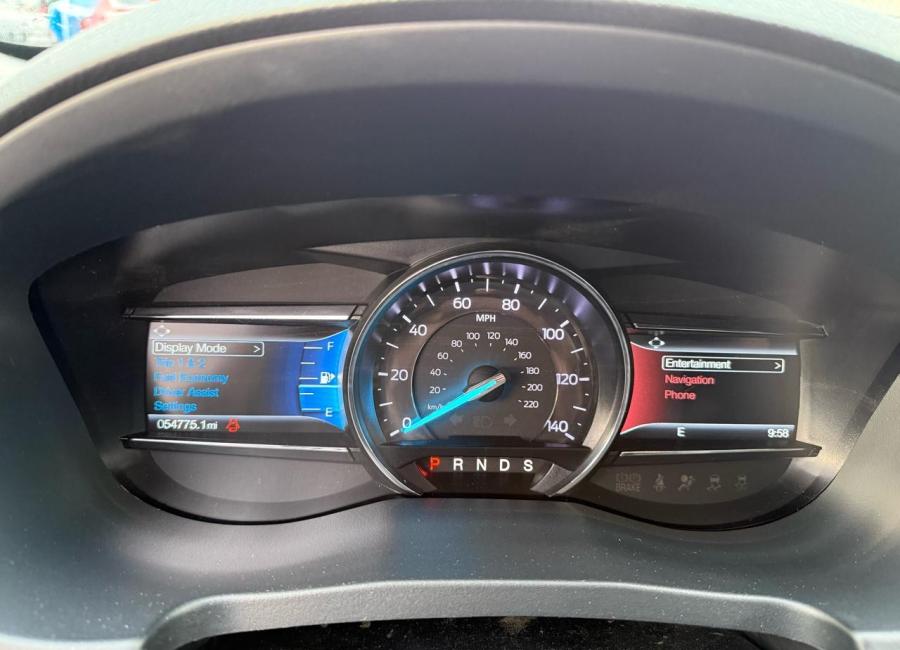Salvage 2019 Ford Explorer Sport in White