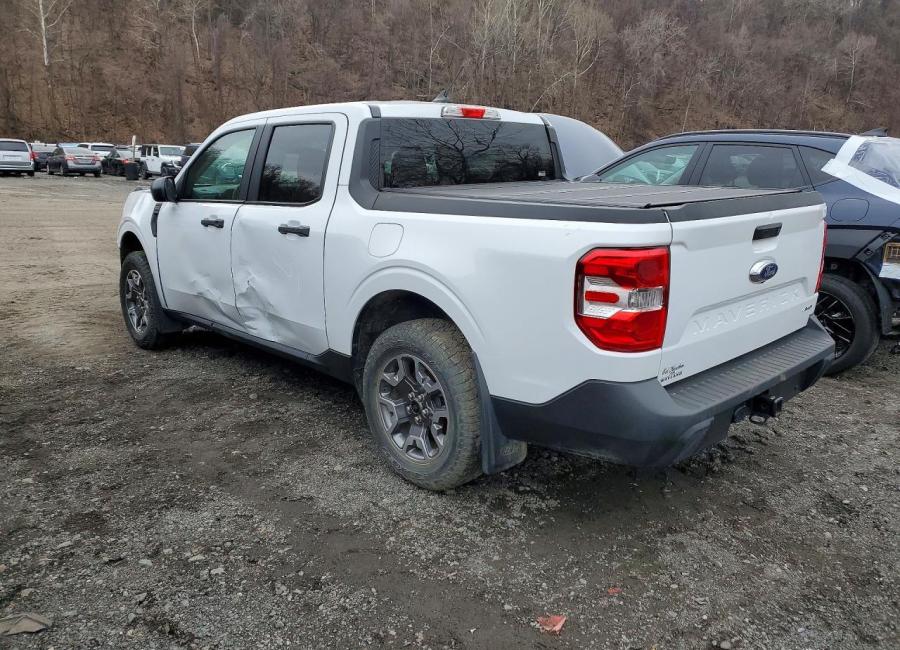 Salvage 2024 Ford Maverick Xlt in White