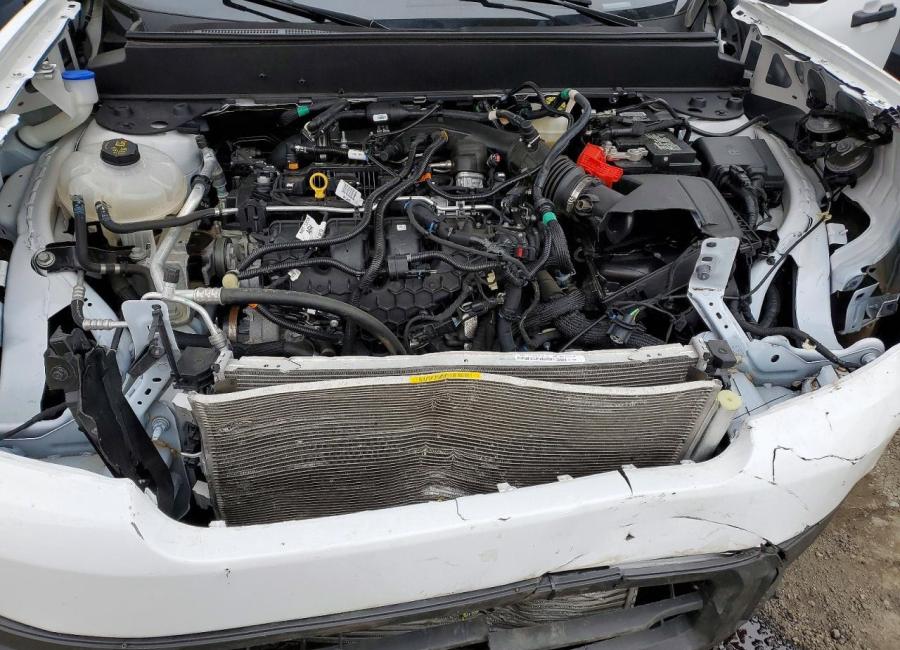 Salvage 2024 Ford Maverick Xlt in White