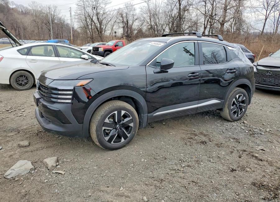 Salvage 2026 Nissan Kicks Sv in Black
