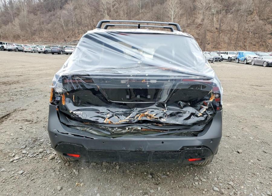 Salvage 2026 Nissan Kicks Sv in Black