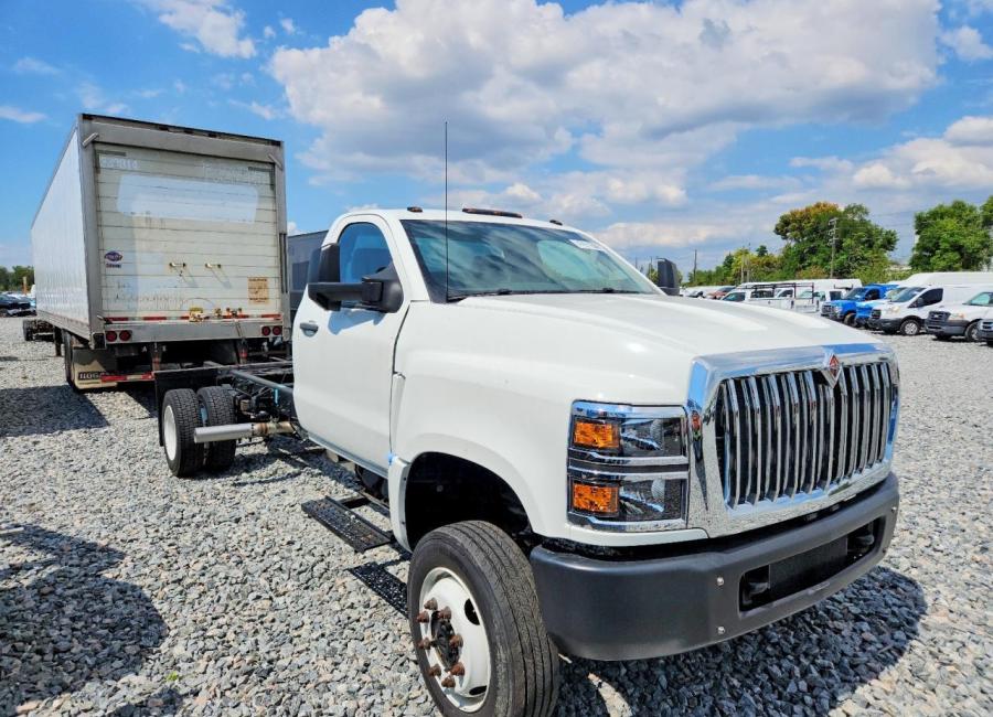Salvage 2023 International Cv515 Flat Bed Truck in White