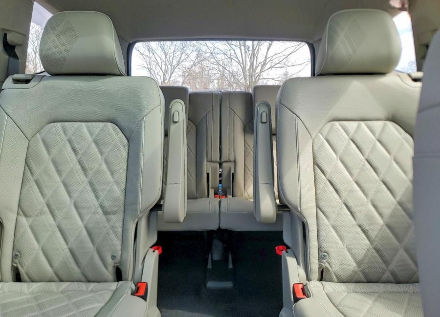 Salvage 2025 Volkswagen Atlas Sel Premium R-line in Blue
