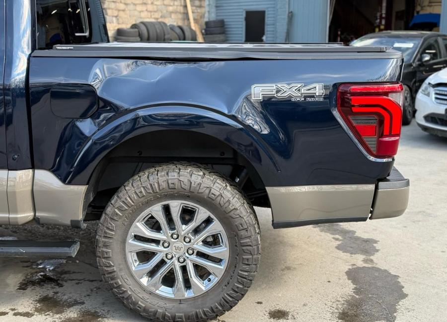 Salvage 2025 Ford F150 King Ranch in Blue