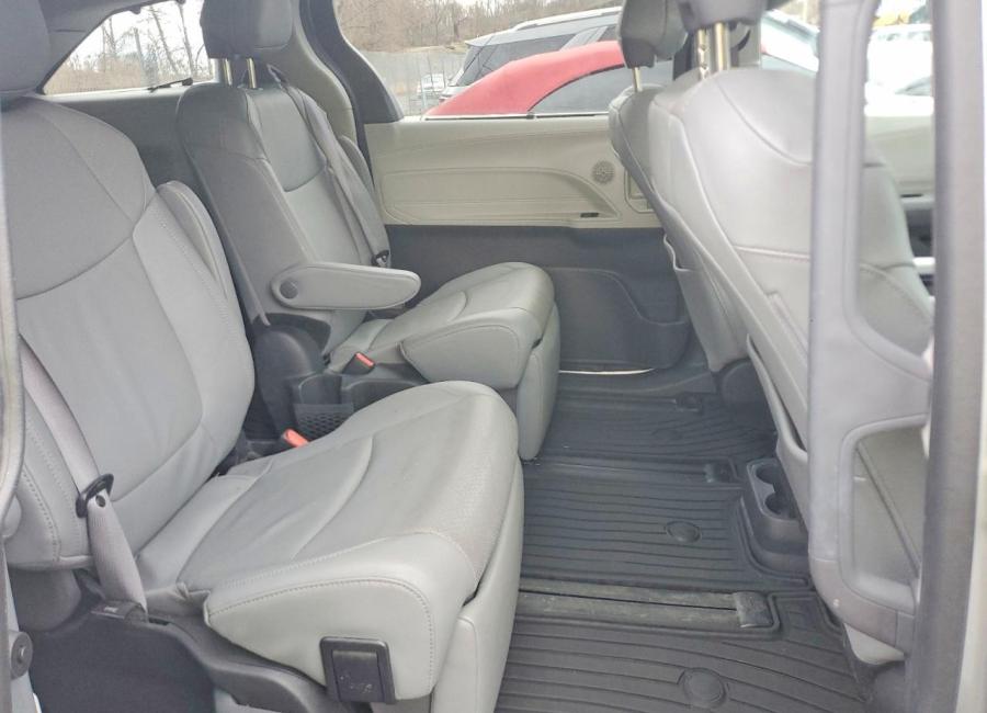 Salvage 2024 Toyota Sienna Awd Hybrid Limited in Silver