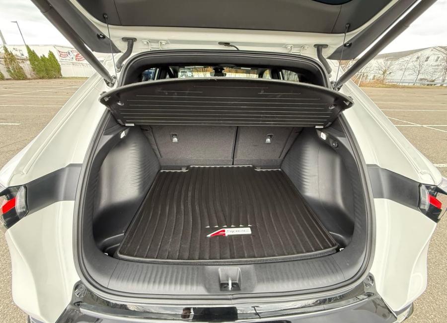 Salvage 2025 Acura Adx A-spec in White