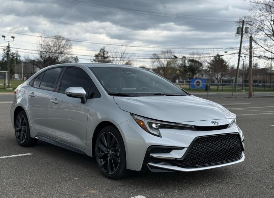Salvage 2024 Toyota Corolla Le in Silver
