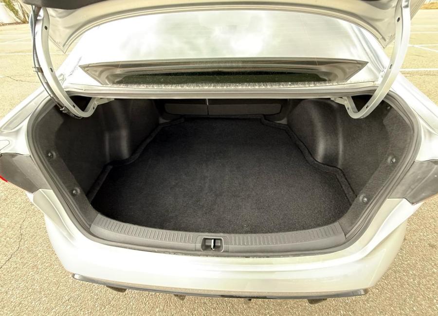 Salvage 2024 Toyota Corolla Le in Silver