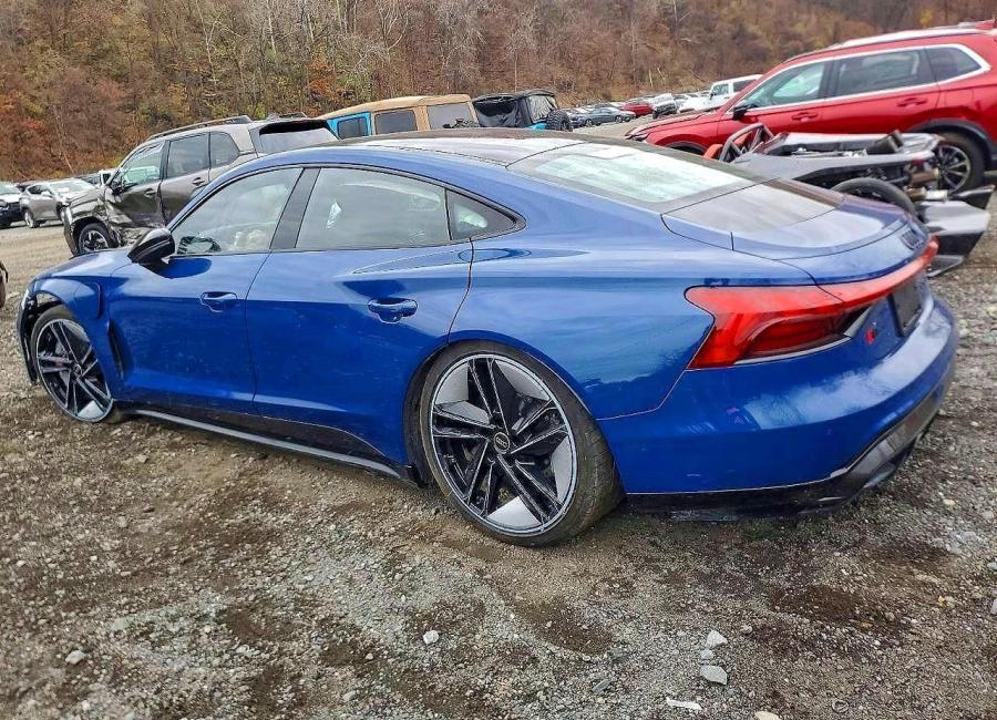 Salvage 2024 Audi Rs E-tron Gt in Blue
